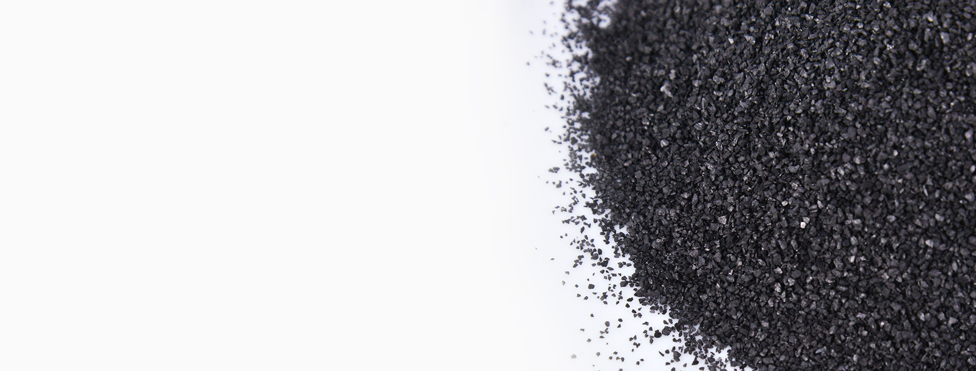 <h4>瑞典JACOBI天然椰殼活性炭<br></h4>
<p>通過(guò)NSF/ANSI、AWWA、EN12915-1等權(quán)威認(rèn)證，在去除水體余氯、重金屬、異色異味、有機(jī)污染物等方面有著顯著效果。</p>